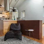 Апартаменти Stunning Penthouse With The Views By Lovelystay