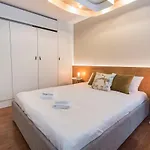Stunning Penthouse With The Views By Lovelystay * Лісабон