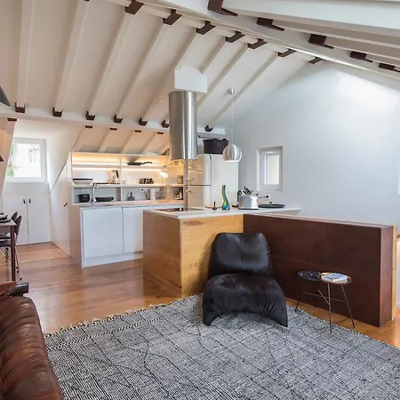 Stunning Penthouse With The Views By Lovelystay * Лісабон