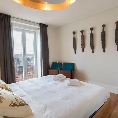 Stunning Penthouse With The Views By Lovelystay דירה ליסבון